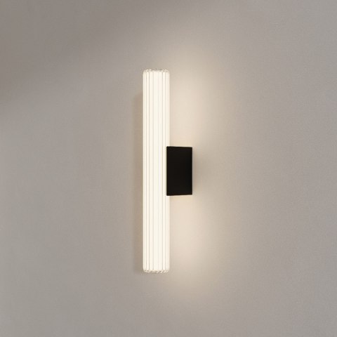 Kinkiet Linea 45 cm czarny LED CCT