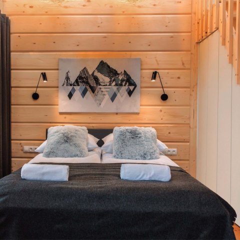 Kinkiet z wysięgnikiem Futuro czarny 1xGU10