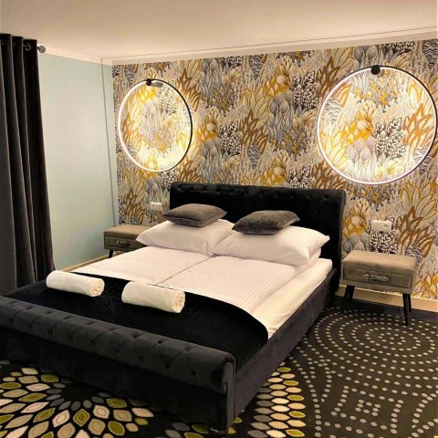 Kinkiet Mirror S czarny IP44 LED CCT