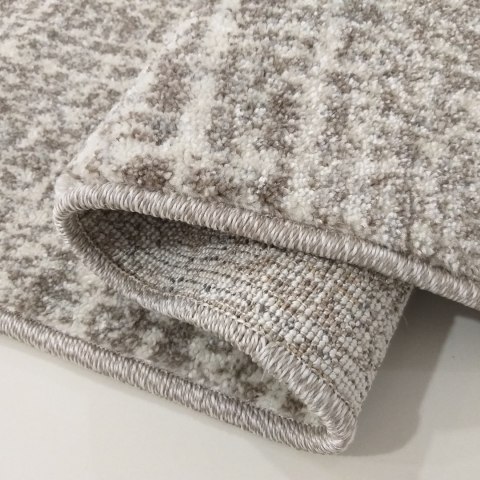 Chodnik dywanowy VISTA 06 - beżowy - szerokość od 60 cm do 120 cm 70 cm Chodnik dywanowy VISTA 06 - beżowy - szerokość od 60 cm do 120 cm 70 cm